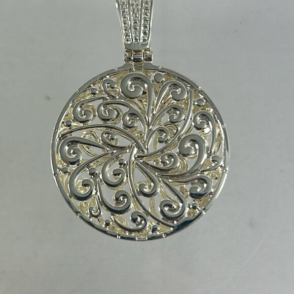 Silver Tone Open Work Metal Magnetic Clip On Pendant Round Ornate - Picture 3 of 7